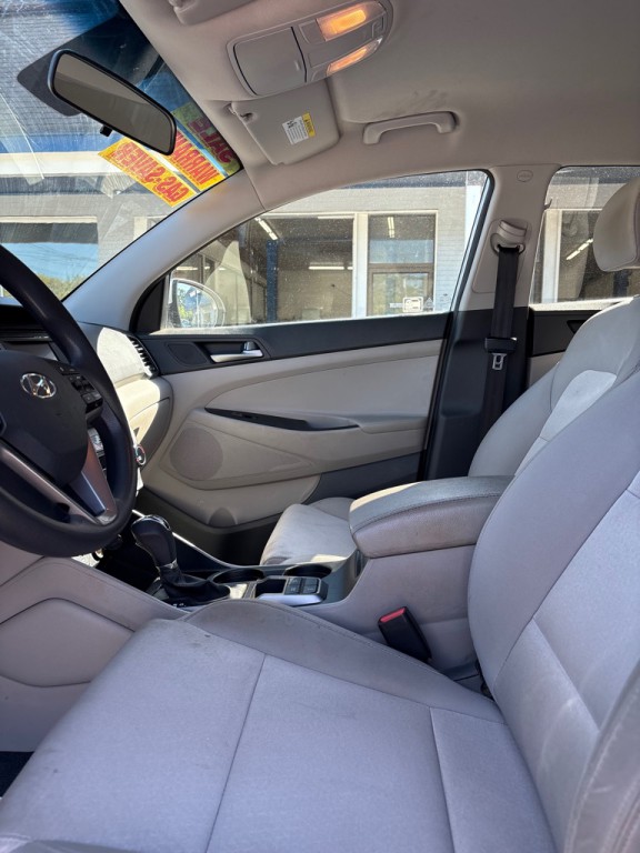 2017 Hyundai Tucson Image 9