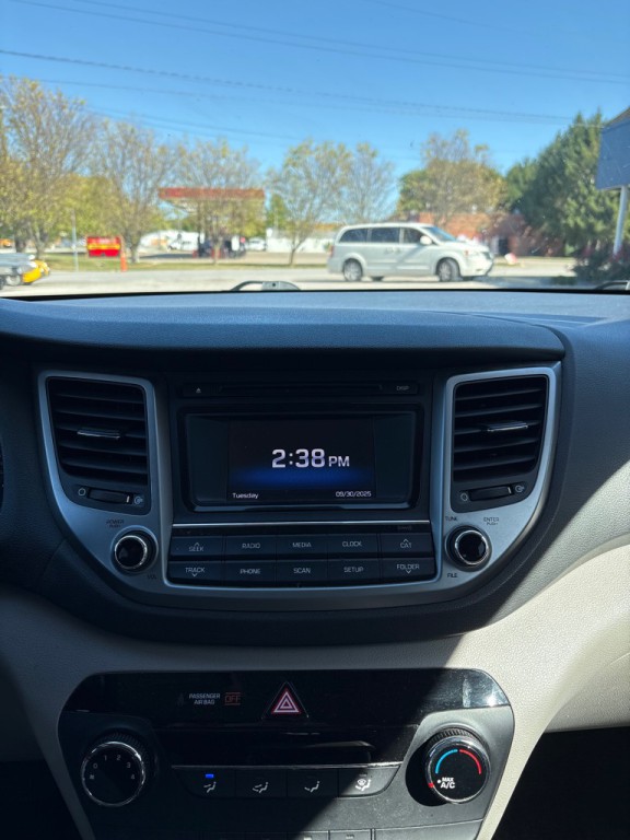 2017 Hyundai Tucson Image 19