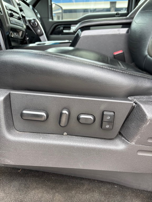 2011 Ford F-150 Image 12