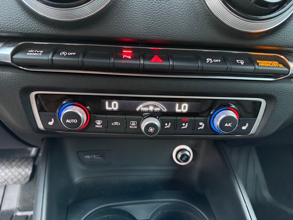 2017 Audi A3 Image 17