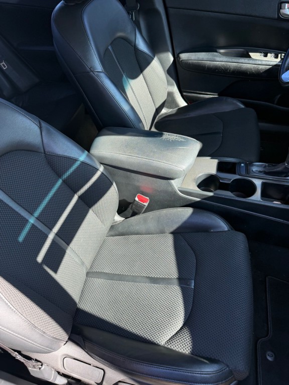2020 Kia Optima Image 2