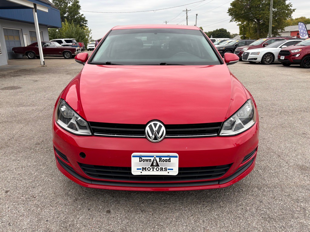 2017 Volkswagen Golf Image 3
