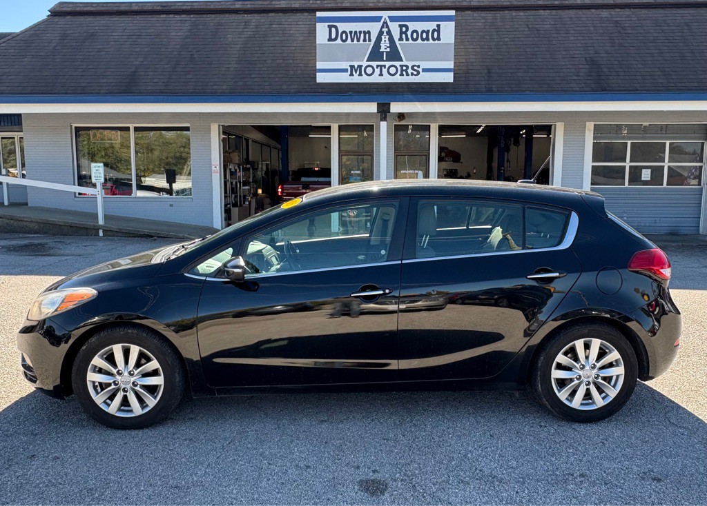 2015 Kia Forte Image 2