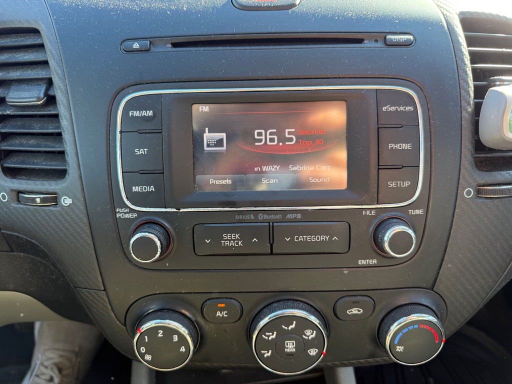 2015 Kia Forte Image 20