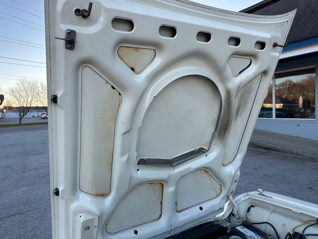 1960 Ford Thunderbird Image 28