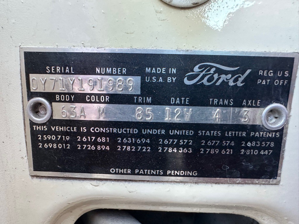 1960 Ford Thunderbird Image 35