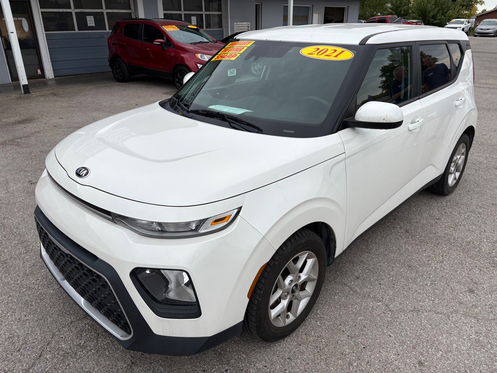 2021 Kia Soul Image 3