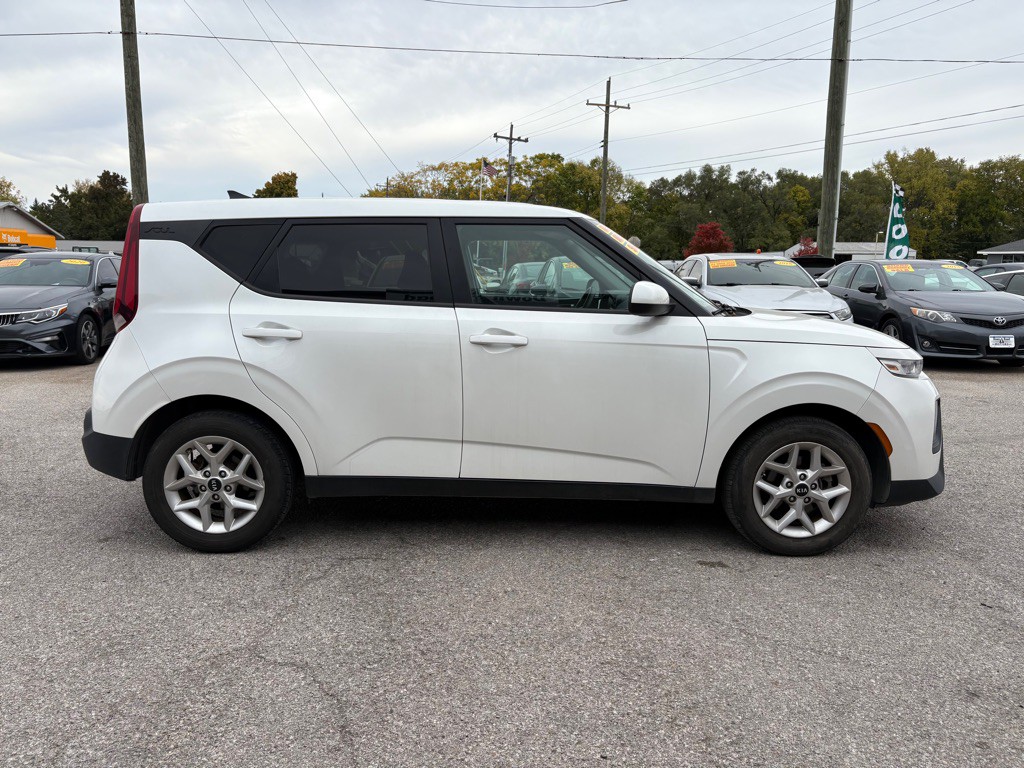 2021 Kia Soul Image 5