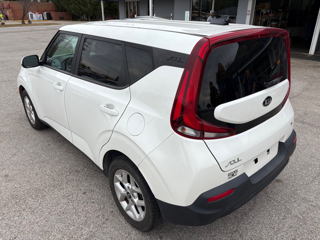 2021 Kia Soul Image 8