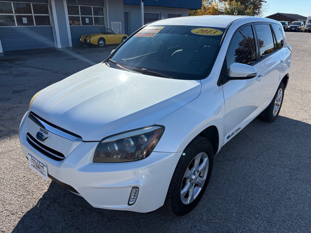 2013 Toyota Rav4 Image 3