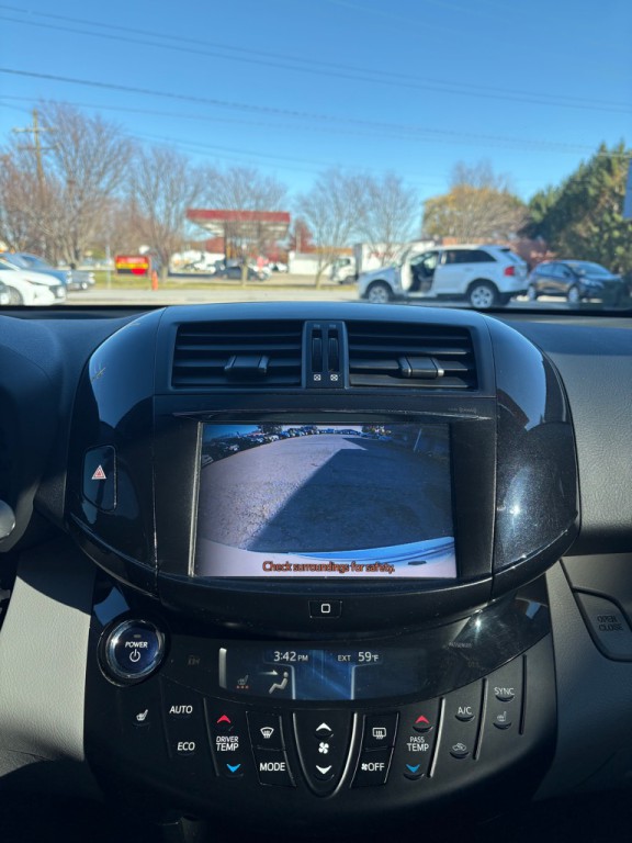 2013 Toyota Rav4 Image 18