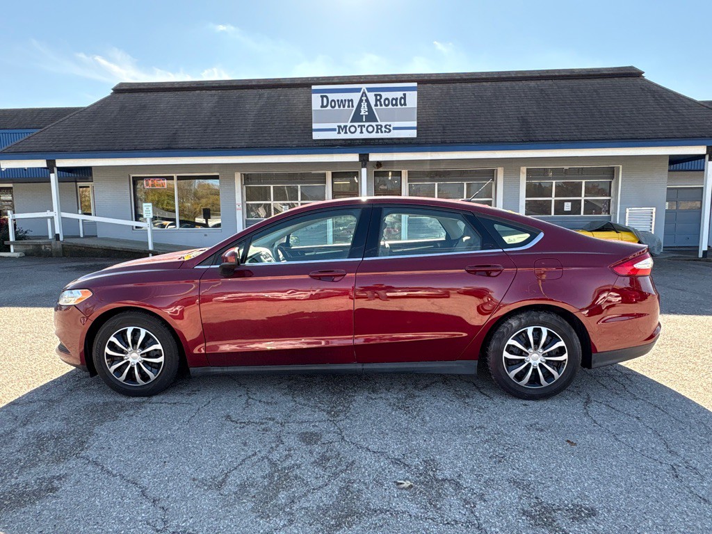 2014 Ford Fusion Image 2