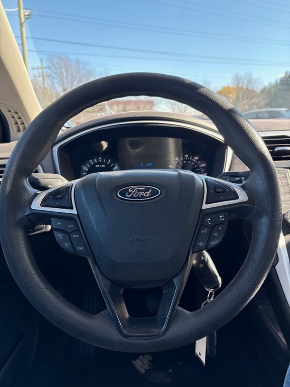 2014 Ford Fusion Image 15