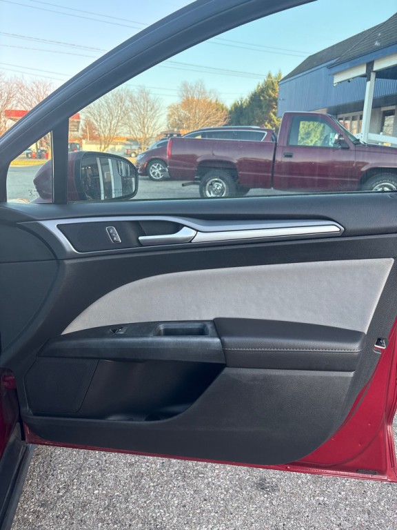 2014 Ford Fusion Image 23