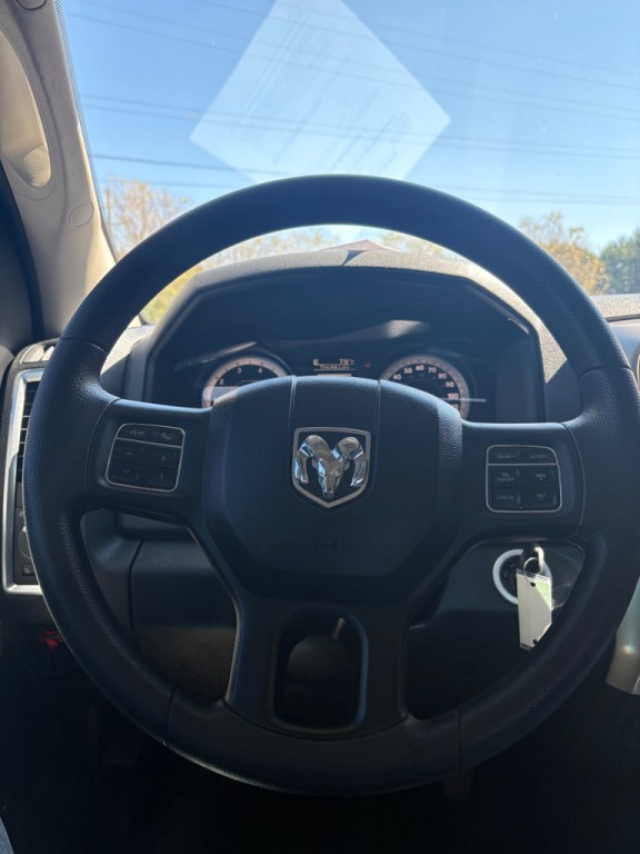 2016 RAM 1500 Image 17