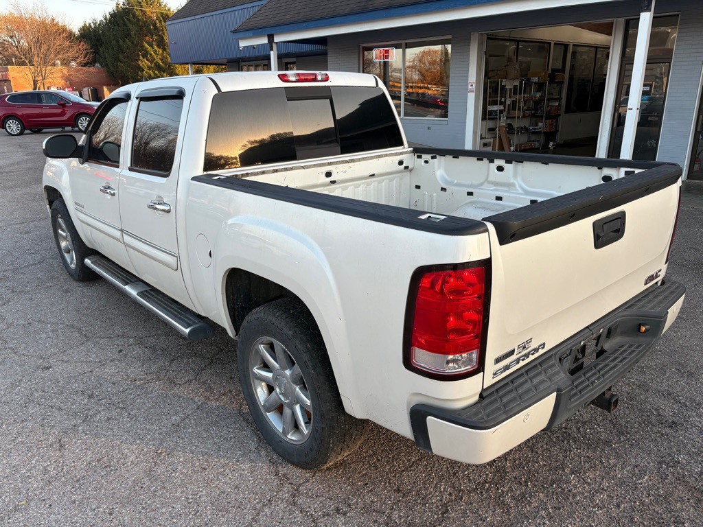 2011 GMC Sierra 1500 Image 8