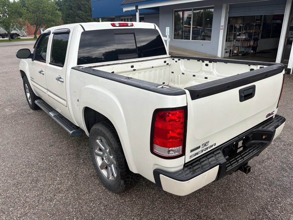 2011 GMC Sierra 1500 Image 6