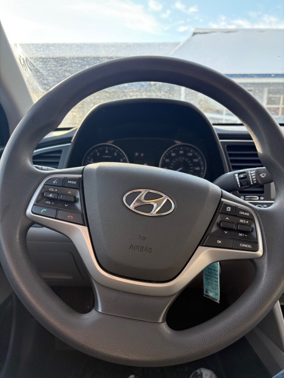 2018 Hyundai Elantra Image 14
