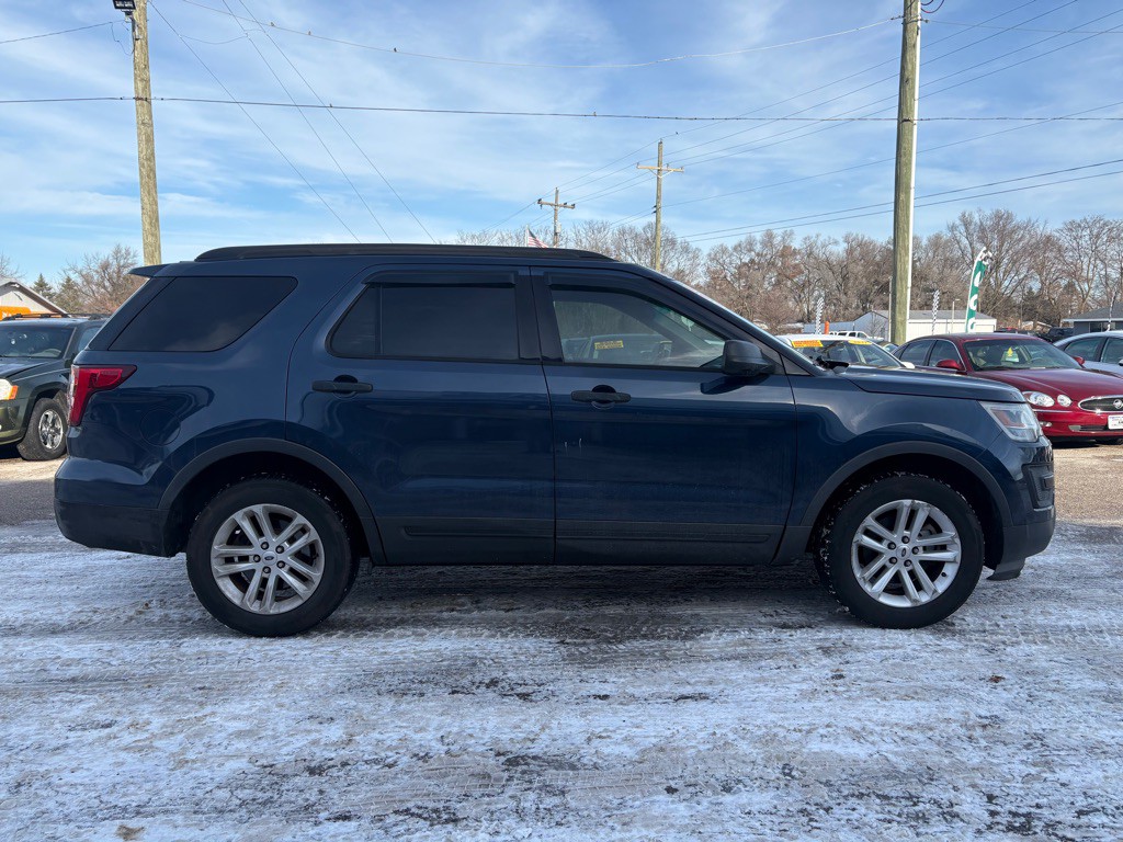 2016 Ford Explorer Image 5