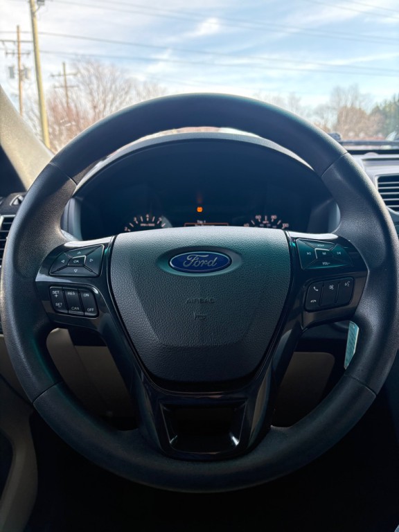 2016 Ford Explorer Image 14