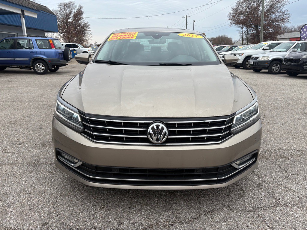 2017 Volkswagen Passat Image 4