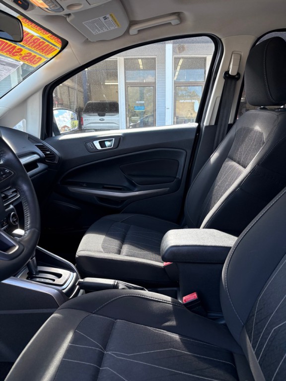 2019 Ford Econoline Image 9