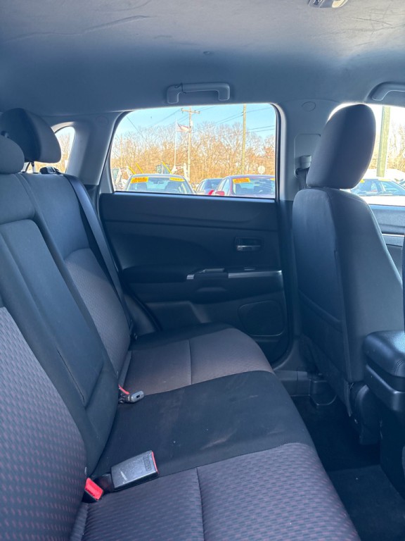 2018 Mitsubishi Outlander Image 10