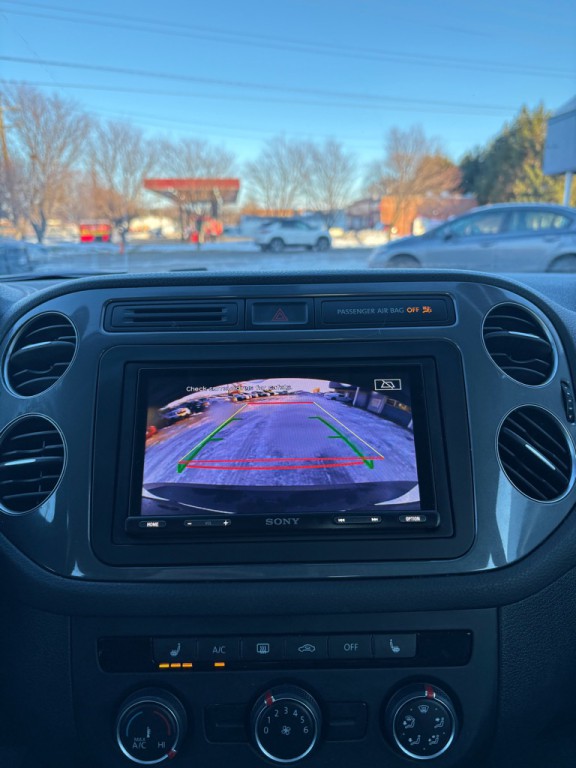 2017 Volkswagen Tiguan Image 8