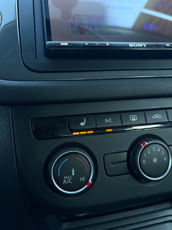 2017 Volkswagen Tiguan Image 10