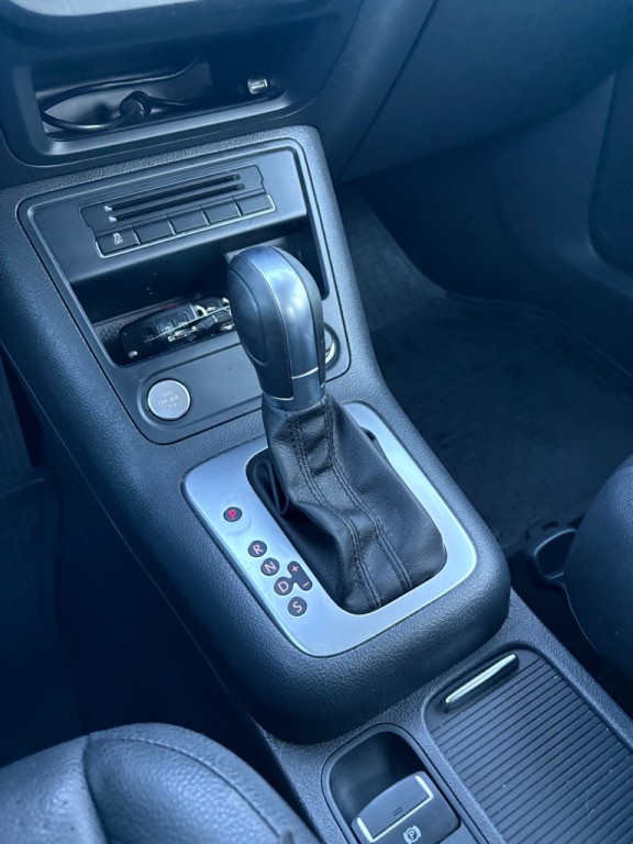 2017 Volkswagen Tiguan Image 12