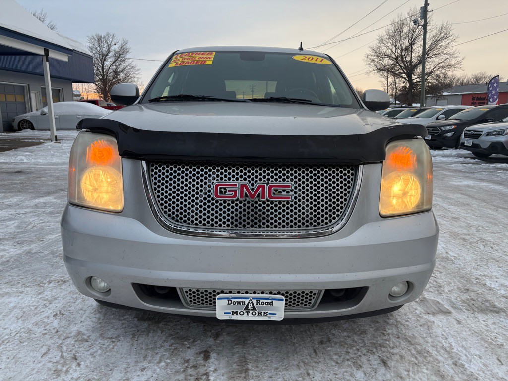 2011 GMC Yukon Image 4