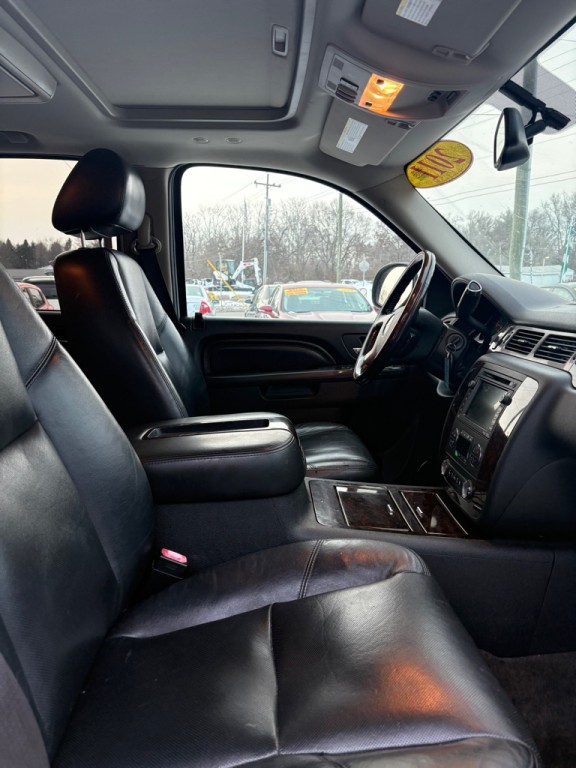 2011 GMC Yukon Image 13