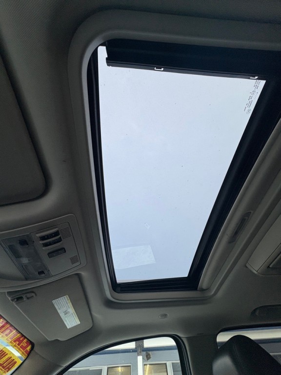 2011 GMC Yukon Image 17