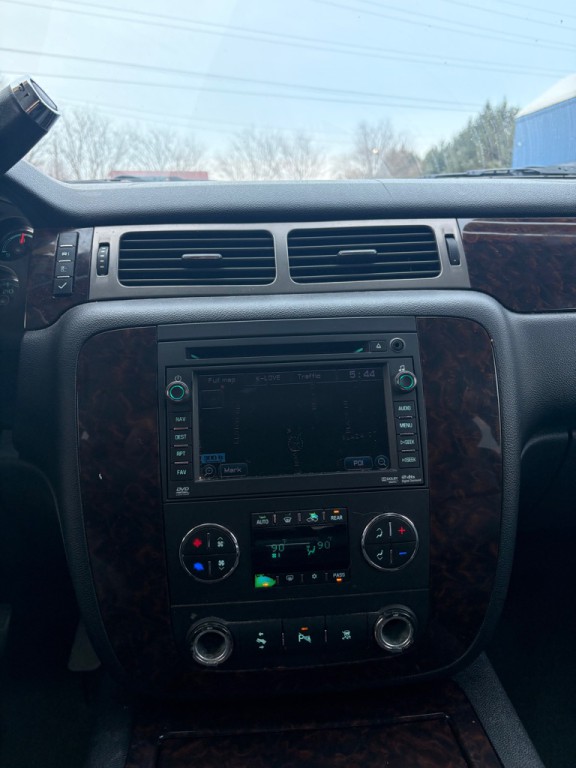 2011 GMC Yukon Image 18