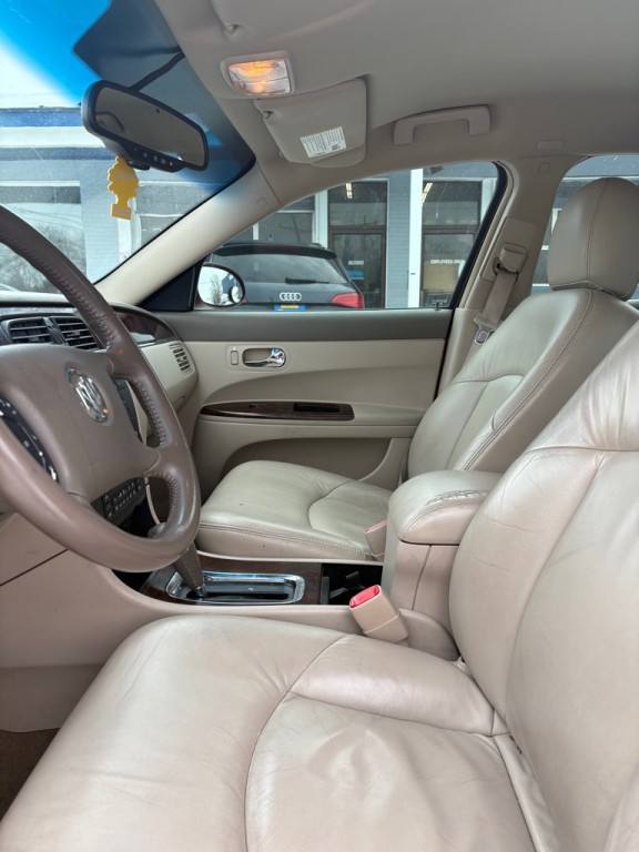 2007 Buick Lacrosse Image 9