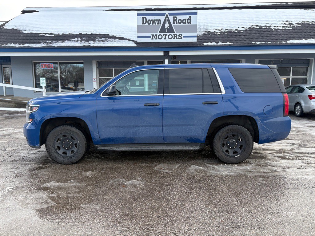 2017 Chevrolet Tahoe Image 2