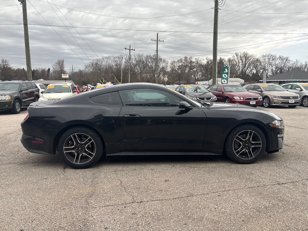 2020 Ford Mustang Image 4