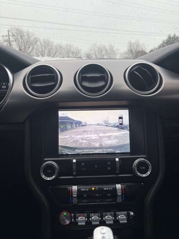 2020 Ford Mustang Image 18