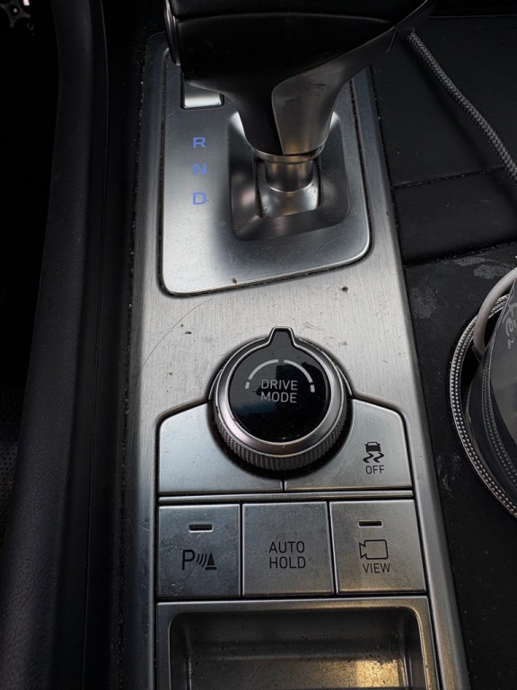 2019 Genesis G70 Image 16