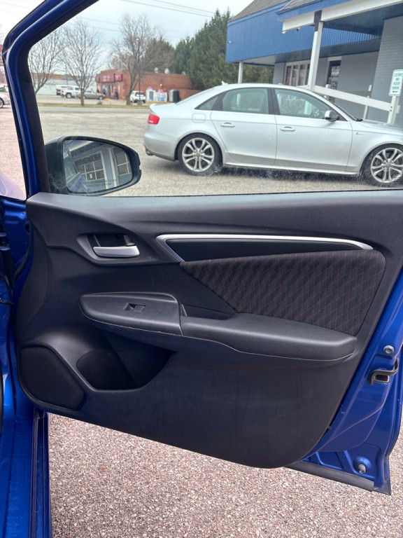 2018 Honda Fit Image 15