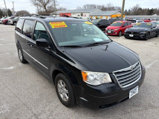 Image for 2010 Chrysler Town & Country Touring ID: 7106255
