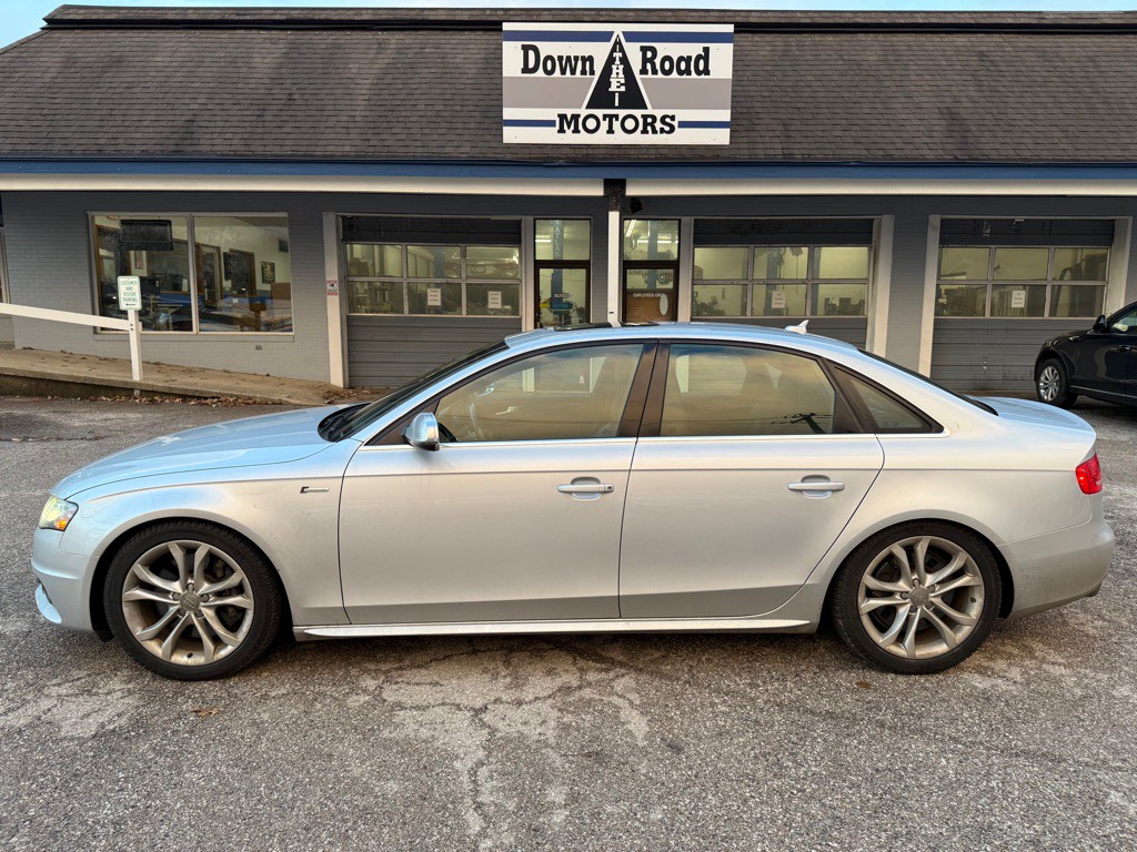 2012 Audi S4 Image 2