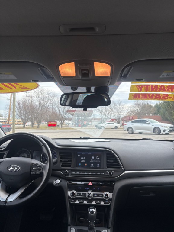 2019 Hyundai Elantra Image 12