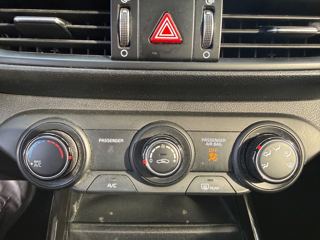 2021 Kia Forte Image 25