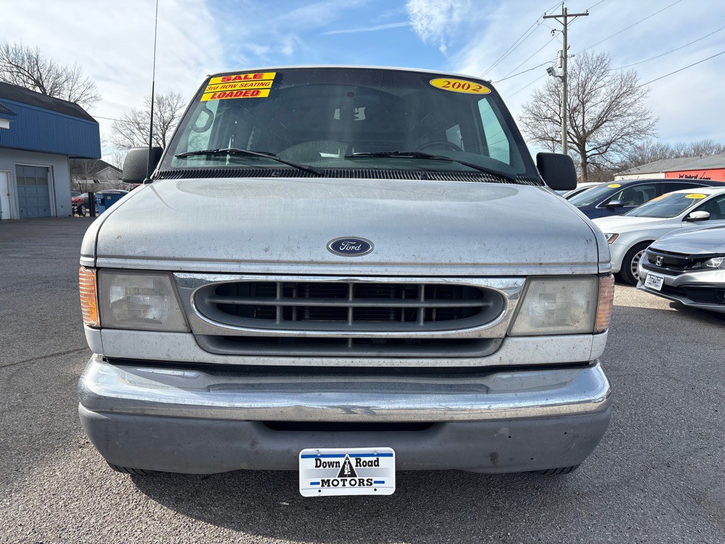 2002 Ford Econoline Image 8