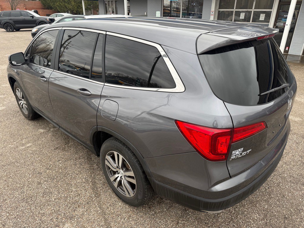 2017 Honda Pilot Image 8