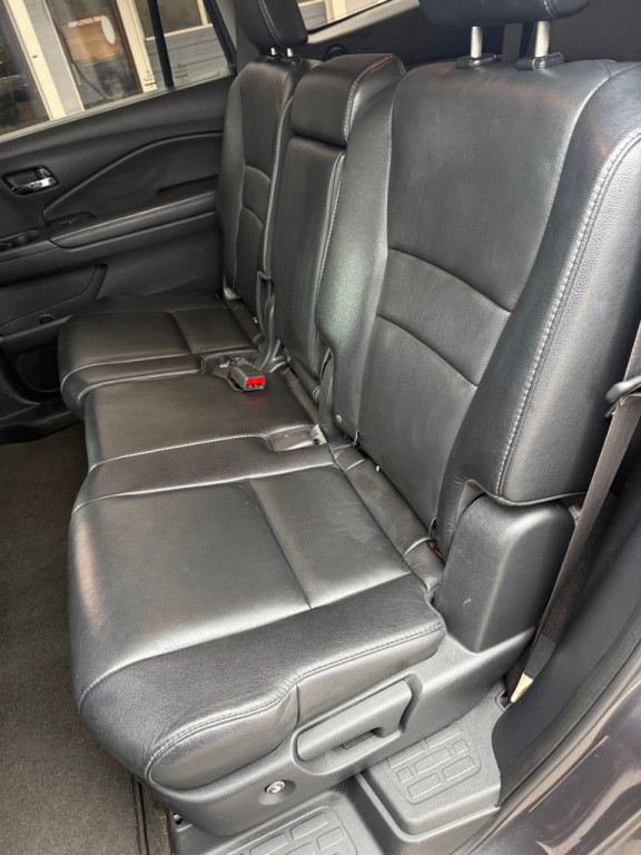 2017 Honda Pilot Image 14