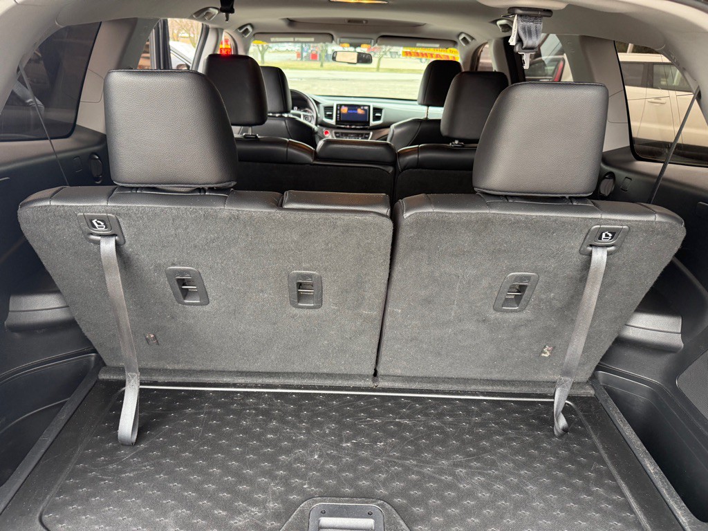 2017 Honda Pilot Image 17