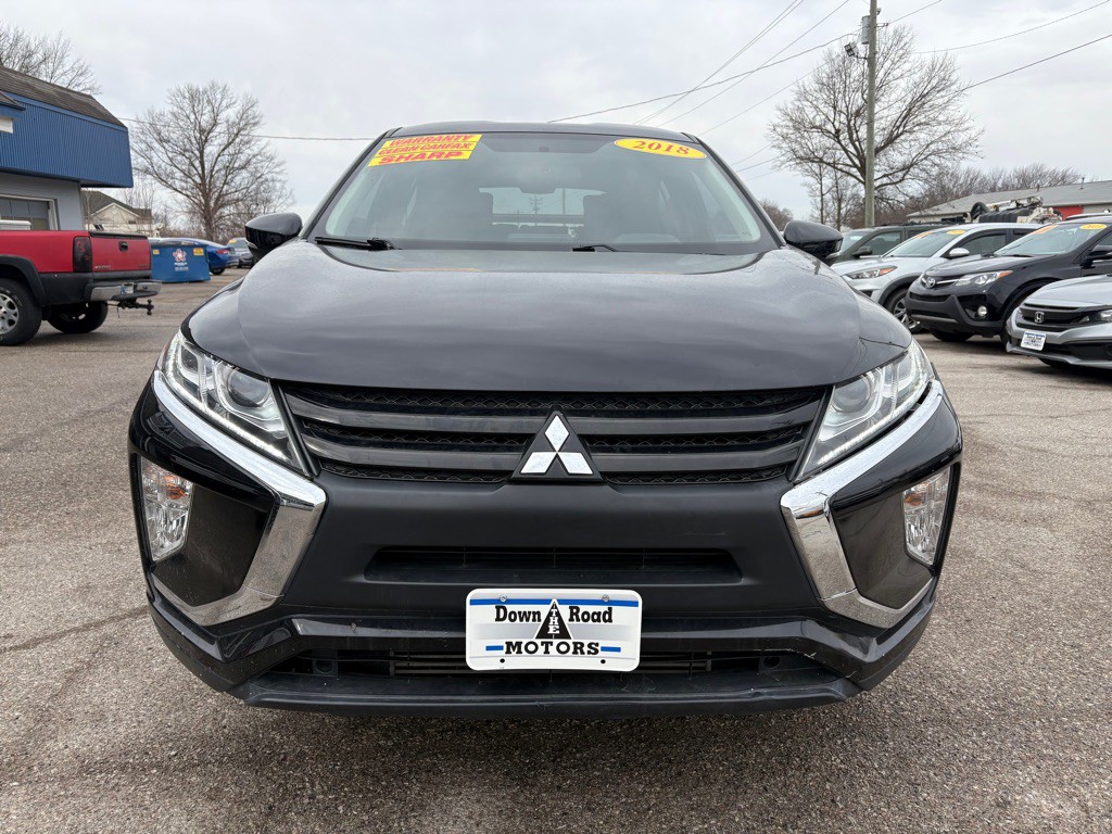 2018 Mitsubishi Eclipse Image 8