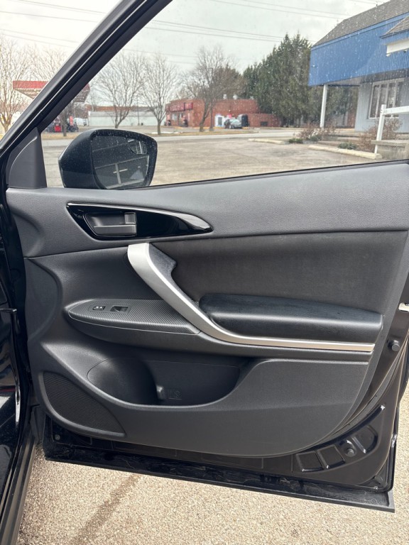 2018 Mitsubishi Eclipse Image 15